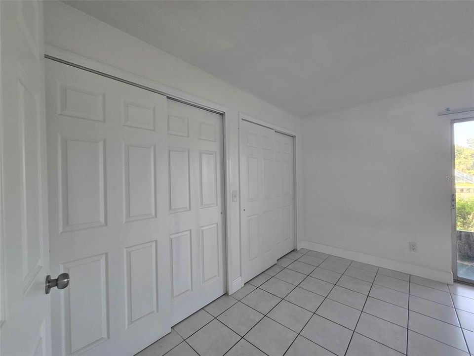 For Rent: $1,350 (1 beds, 1 baths, 760 Square Feet)