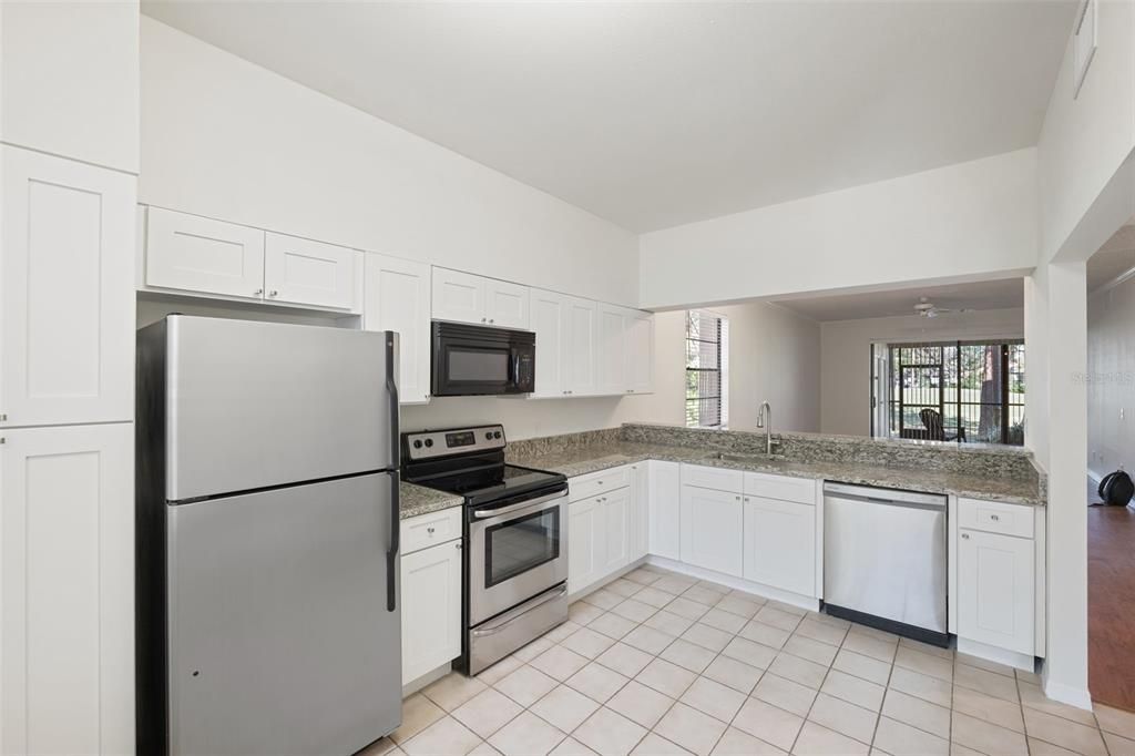 For Sale: $250,000 (2 beds, 2 baths, 1334 Square Feet)