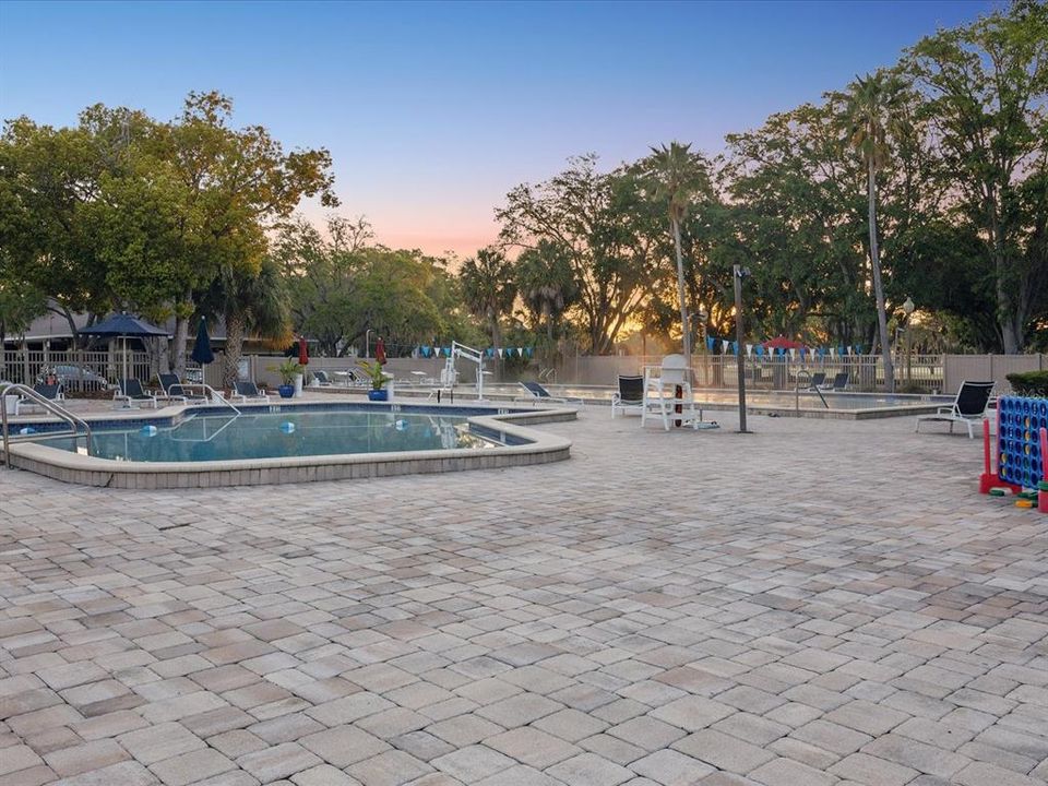 For Sale: $250,000 (2 beds, 2 baths, 1334 Square Feet)