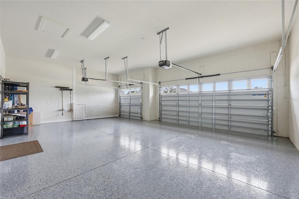 En Venta: $949,000 (3 camas, 3 baños, 2808 Pies cuadrados)