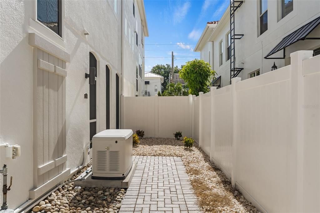 For Sale: $1,099,999 (3 beds, 2 baths, 2280 Square Feet)