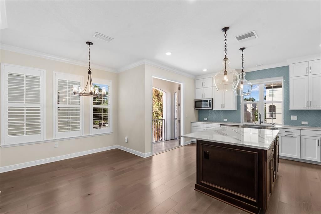 For Sale: $1,099,999 (3 beds, 2 baths, 2280 Square Feet)