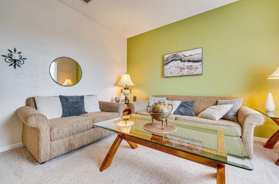 For Sale: $375,000 (5 beds, 3 baths, 1825 Square Feet)
