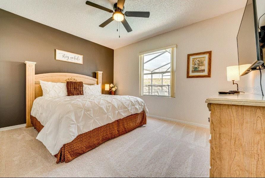 For Sale: $375,000 (5 beds, 3 baths, 1825 Square Feet)