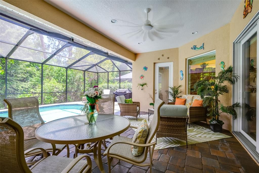 En Venta: $1,100,000 (4 camas, 3 baños, 3094 Pies cuadrados)
