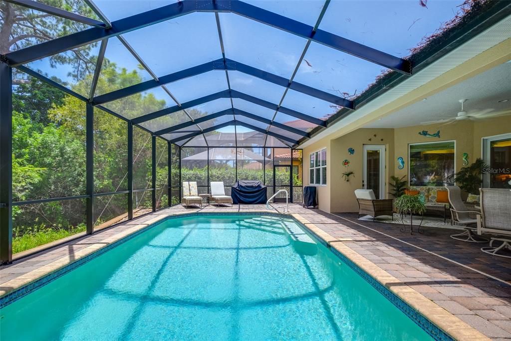 En Venta: $1,100,000 (4 camas, 3 baños, 3094 Pies cuadrados)