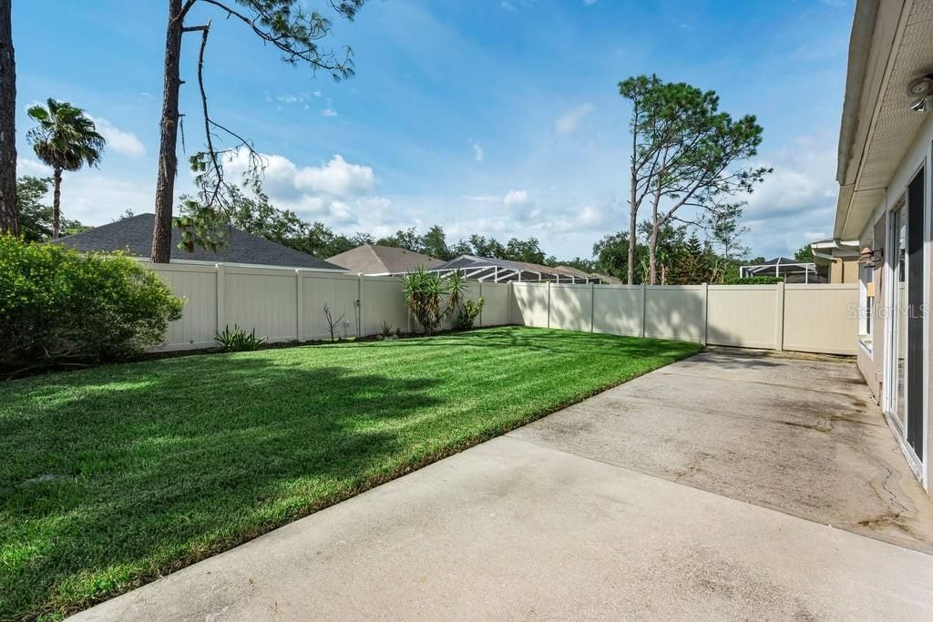 For Sale: $399,900 (4 beds, 2 baths, 1685 Square Feet)