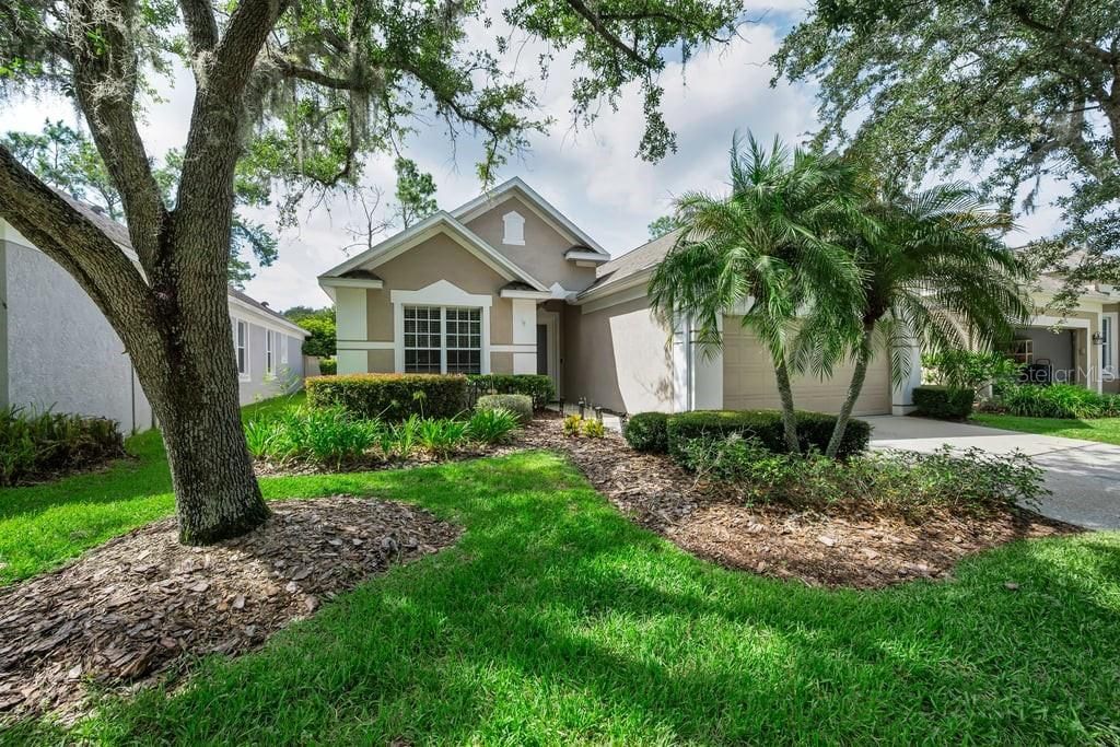 For Sale: $399,900 (4 beds, 2 baths, 1685 Square Feet)