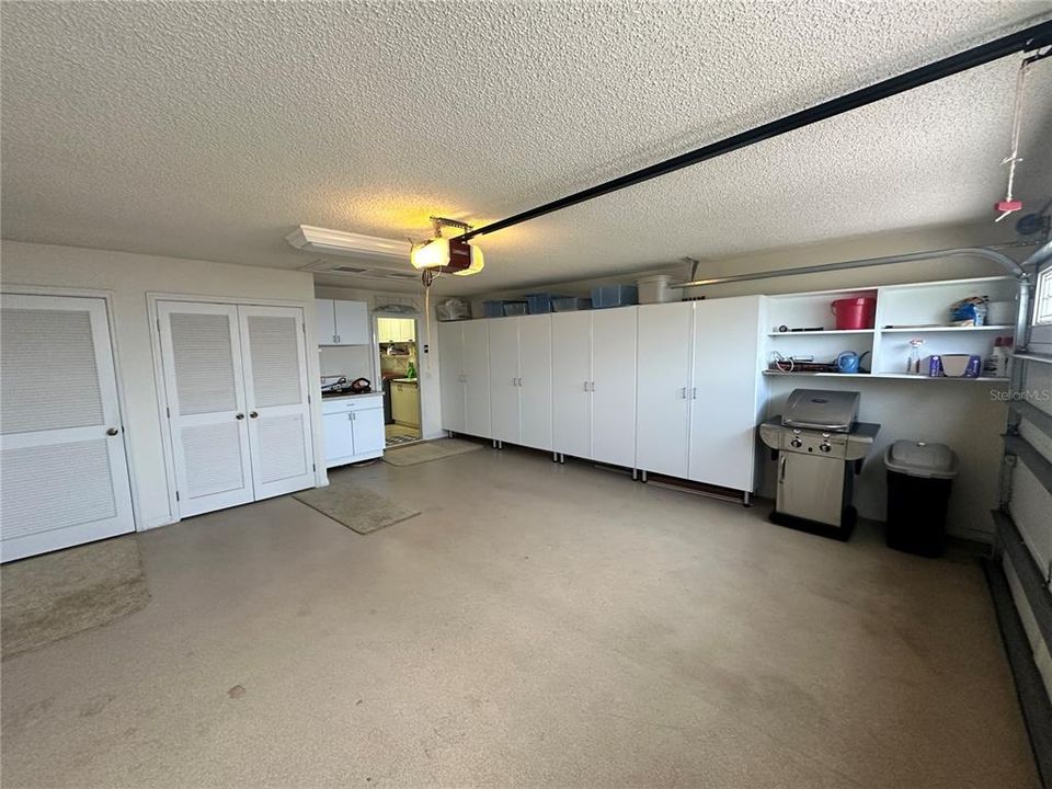 For Rent: $2,500 (3 beds, 2 baths, 1557 Square Feet)