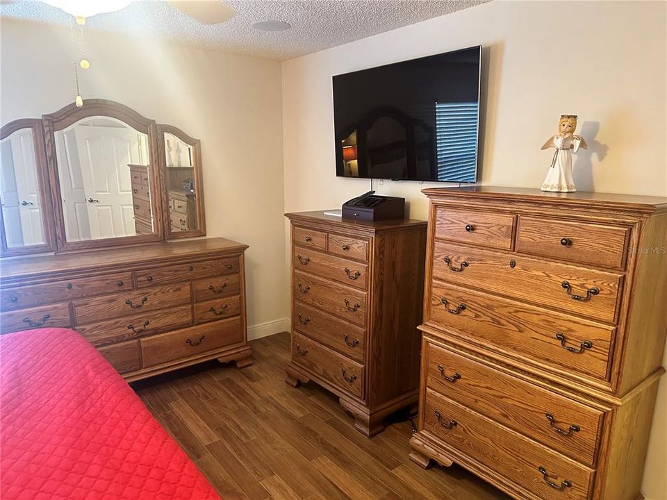 For Rent: $2,500 (3 beds, 2 baths, 1557 Square Feet)