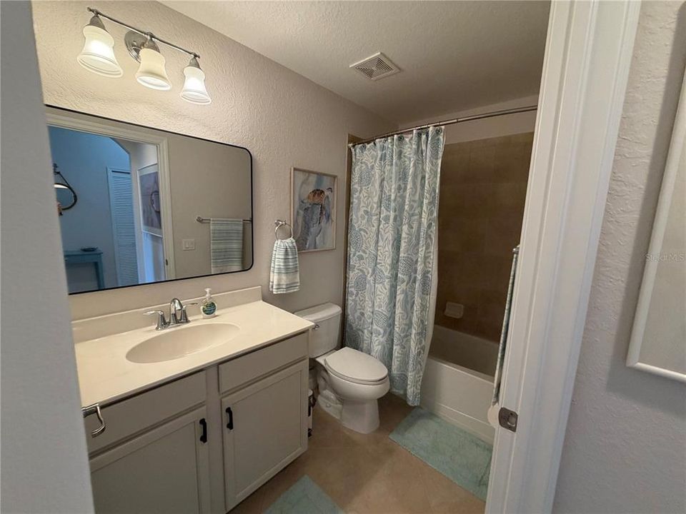 For Rent: $2,000 (2 beds, 2 baths, 1156 Square Feet)