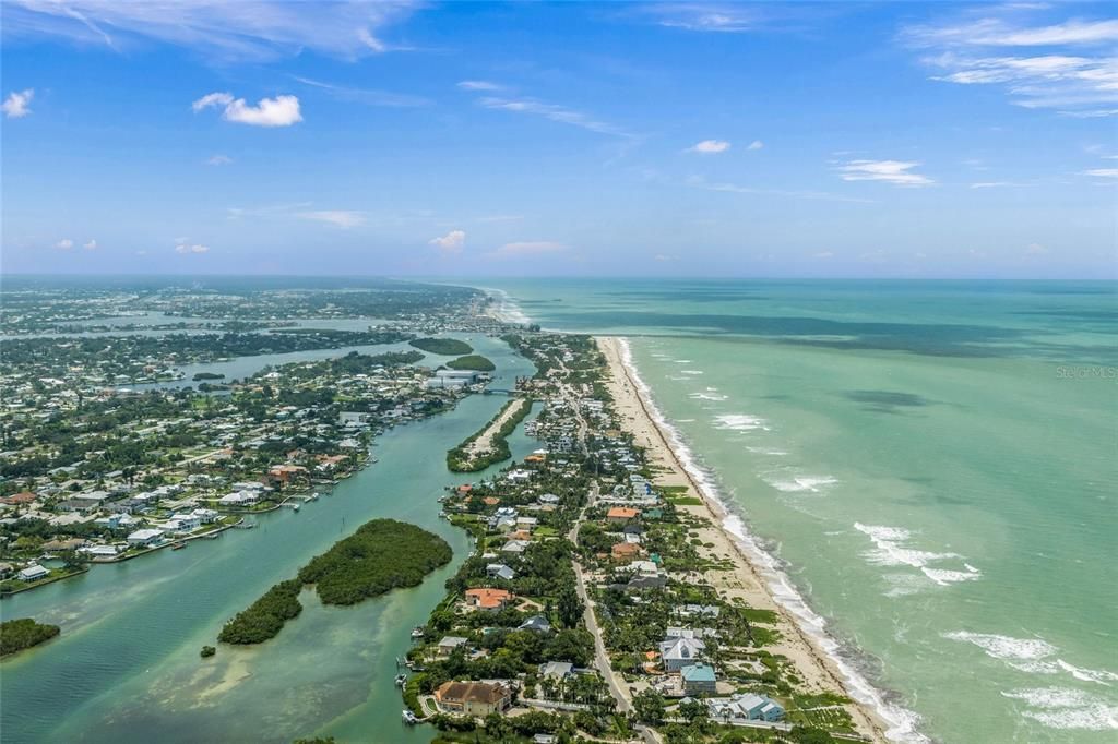 For Sale: $1,500,000 (4.00 acres)