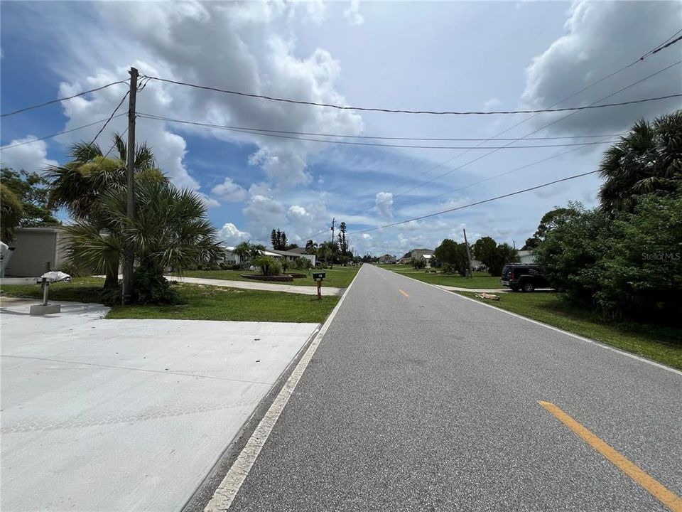 待售: $23,500 (0.23 acres)