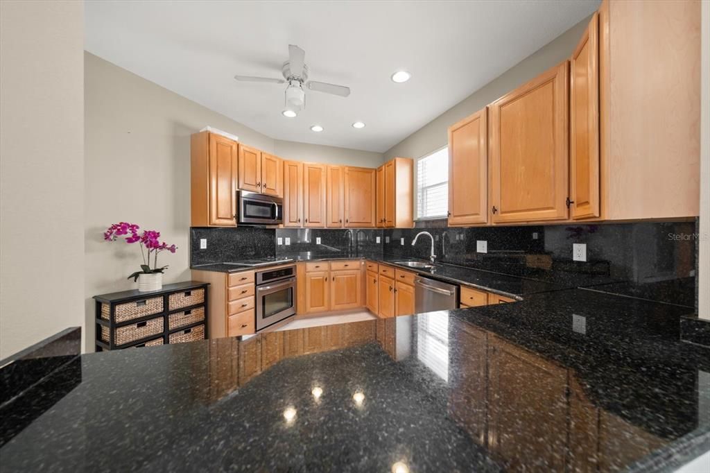 En Venta: $1,615,000 (3 camas, 3 baños, 2306 Pies cuadrados)