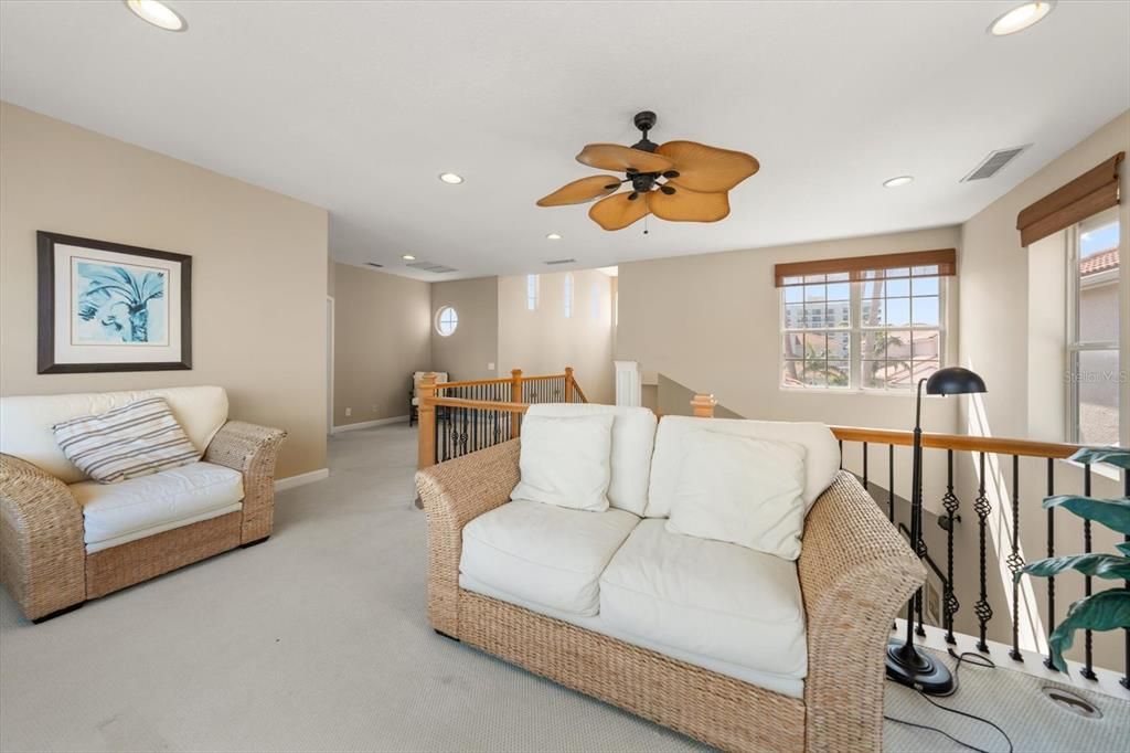 En Venta: $1,615,000 (3 camas, 3 baños, 2306 Pies cuadrados)