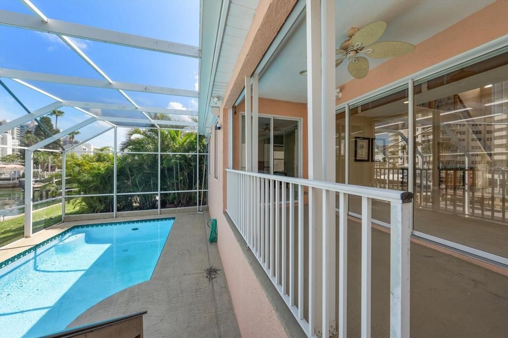 En Venta: $1,615,000 (3 camas, 3 baños, 2306 Pies cuadrados)
