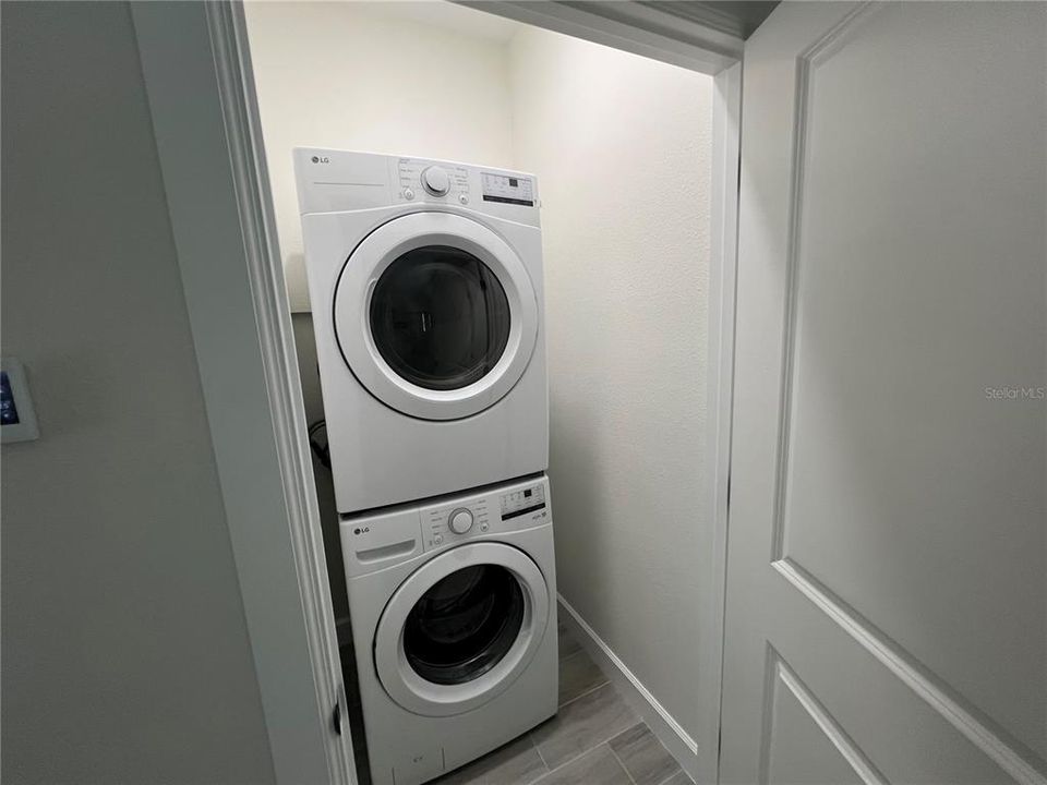 For Rent: $3,000 (4 beds, 4 baths, 1865 Square Feet)