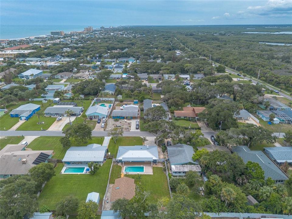 For Sale: $925,000 (5 beds, 4 baths, 1880 Square Feet)