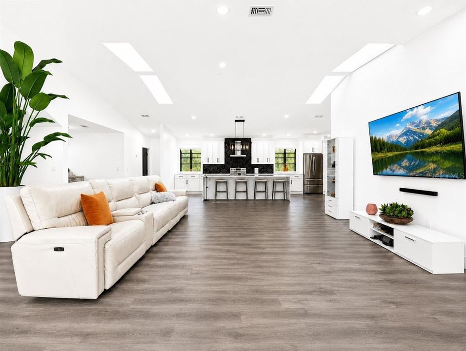 For Sale: $1,185,000 (5 beds, 4 baths, 3631 Square Feet)