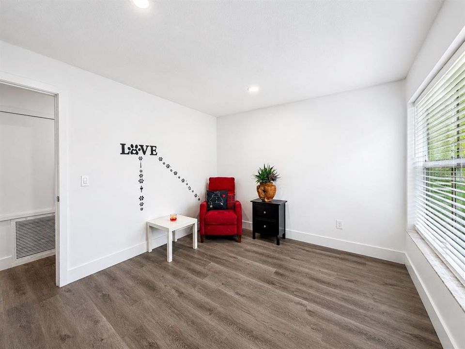 For Sale: $1,185,000 (5 beds, 4 baths, 3631 Square Feet)