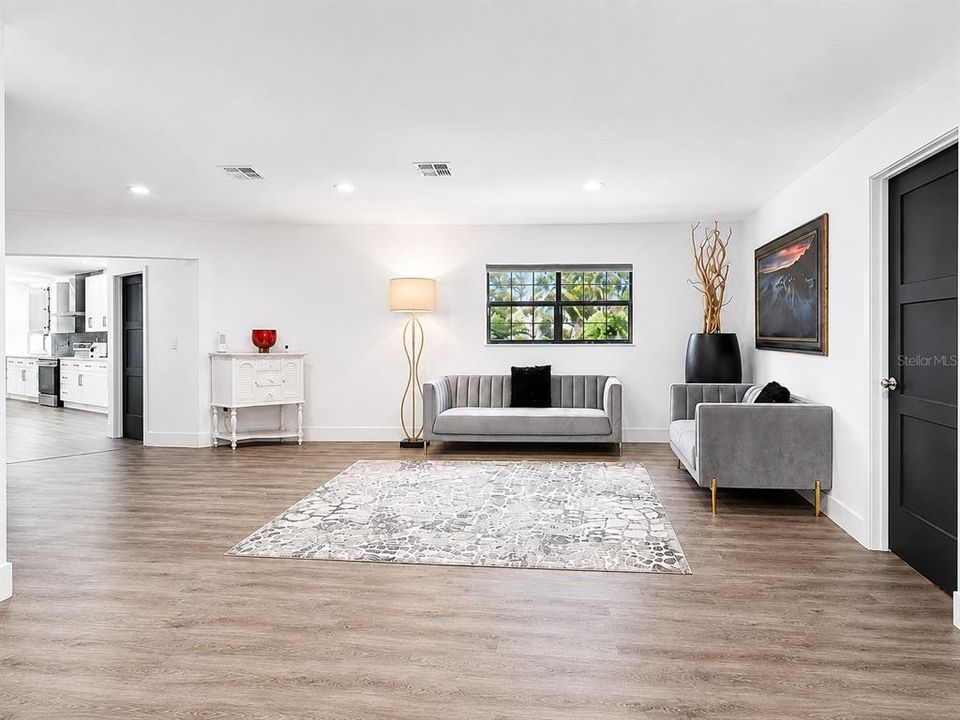 For Sale: $1,185,000 (5 beds, 4 baths, 3631 Square Feet)