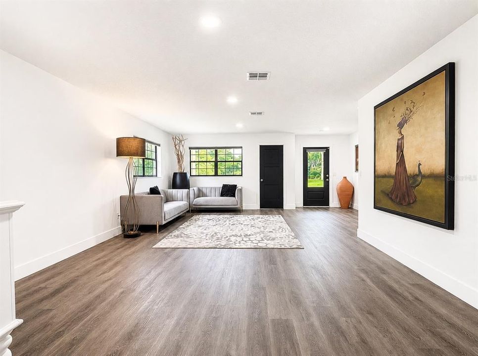 For Sale: $1,185,000 (5 beds, 4 baths, 3631 Square Feet)