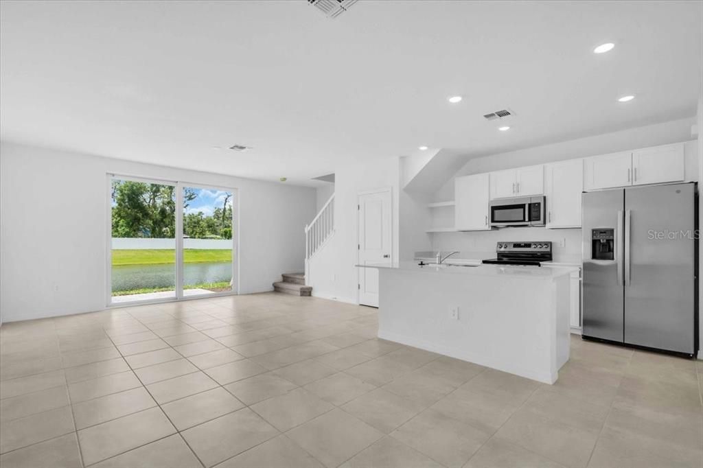 For Rent: $2,295 (3 beds, 2 baths, 1347 Square Feet)