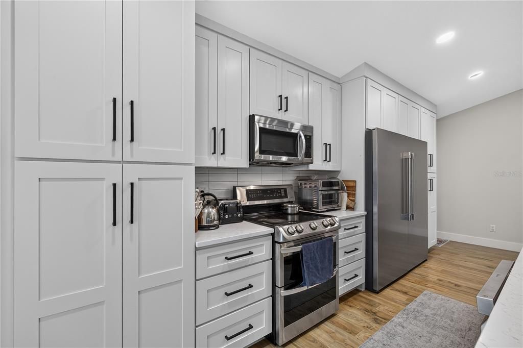 For Sale: $625,000 (4 beds, 2 baths, 1682 Square Feet)