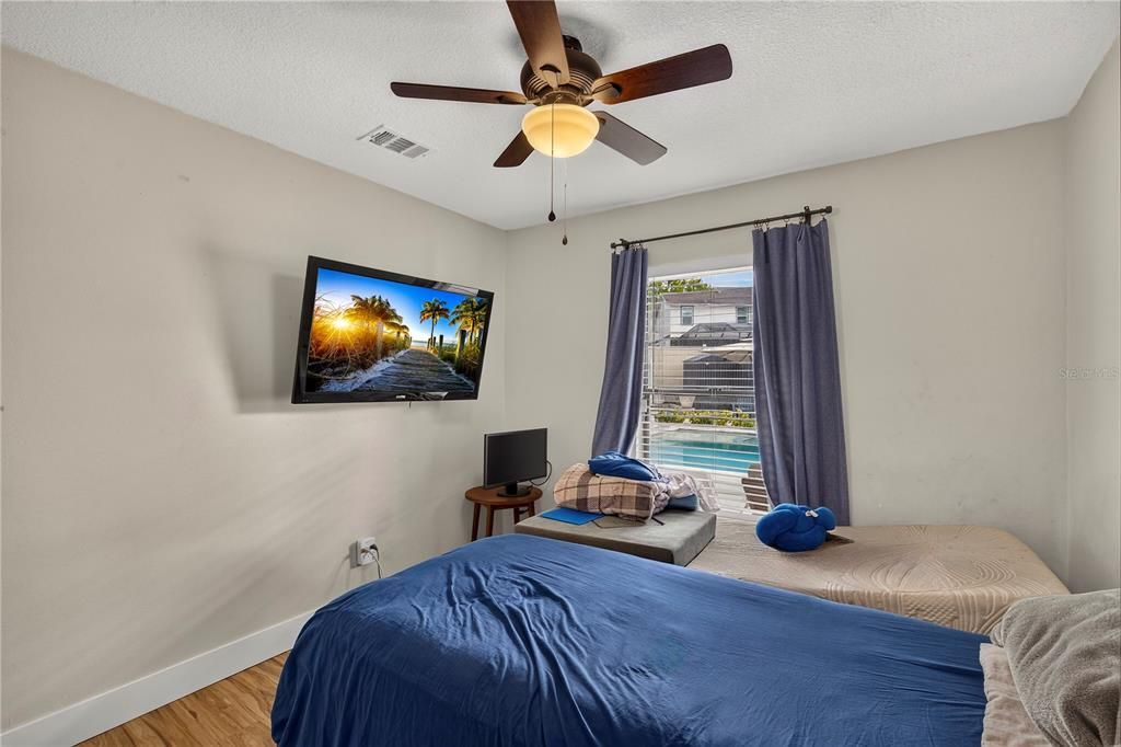For Sale: $625,000 (4 beds, 2 baths, 1682 Square Feet)
