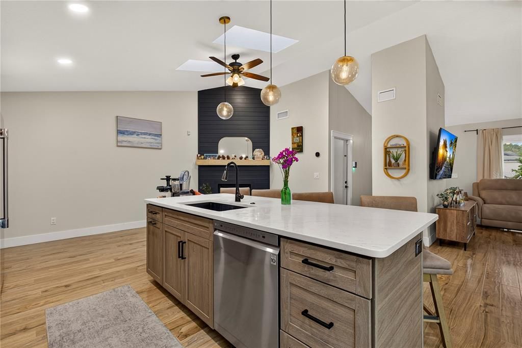 For Sale: $625,000 (4 beds, 2 baths, 1682 Square Feet)