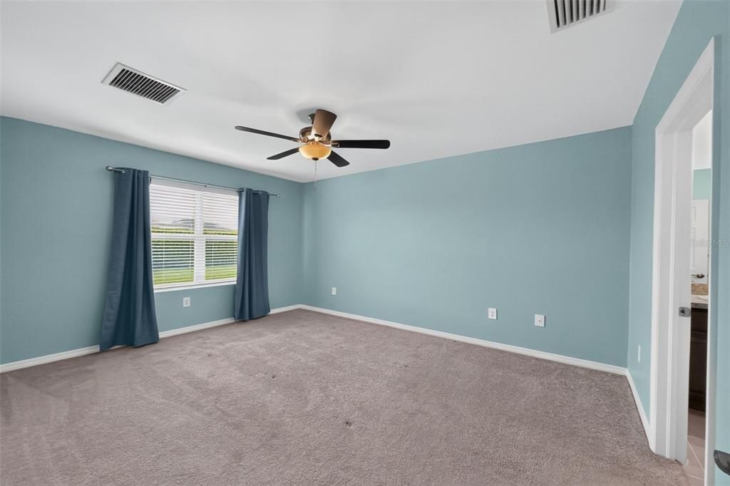 For Sale: $324,999 (4 beds, 2 baths, 1791 Square Feet)