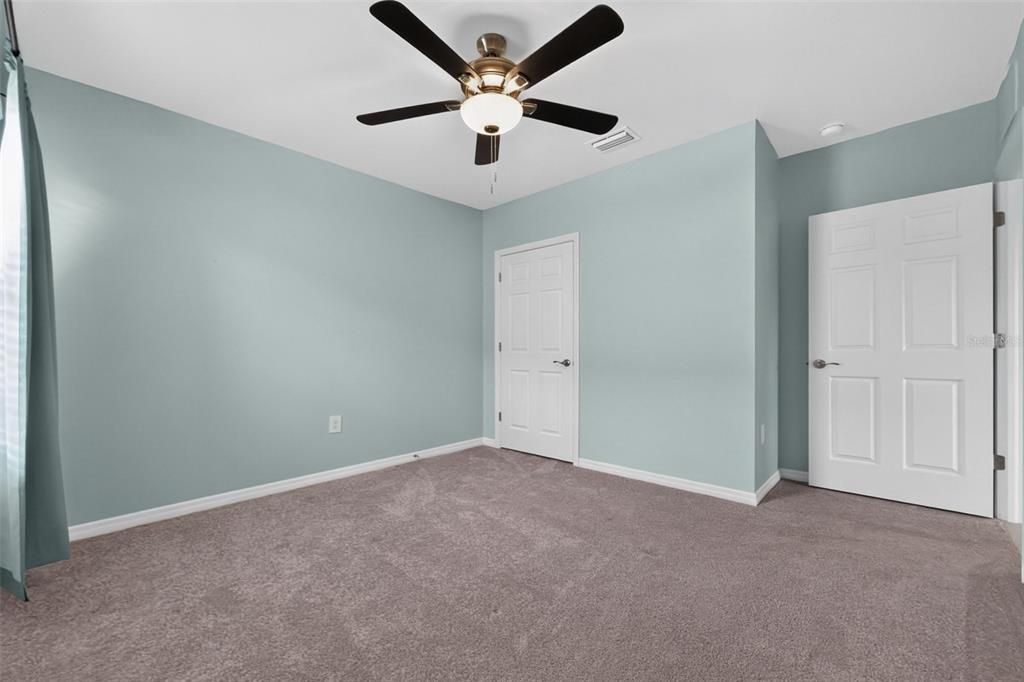 For Sale: $324,999 (4 beds, 2 baths, 1791 Square Feet)