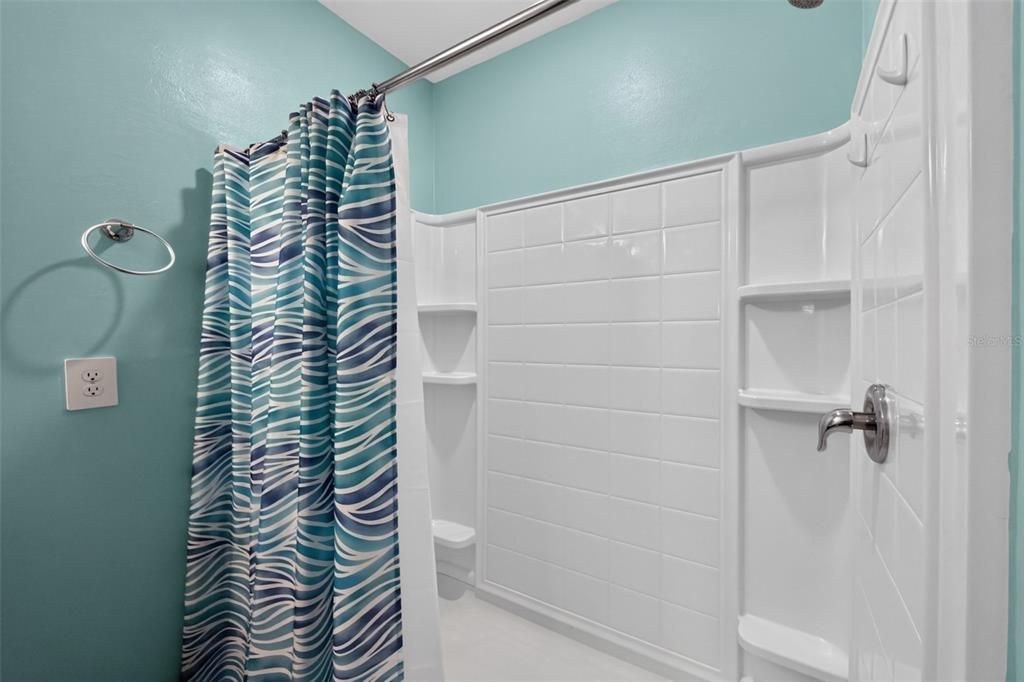 For Sale: $324,999 (4 beds, 2 baths, 1791 Square Feet)