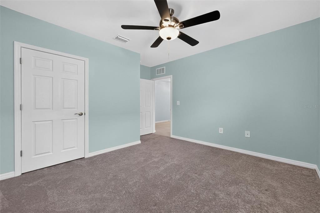 For Sale: $324,999 (4 beds, 2 baths, 1791 Square Feet)