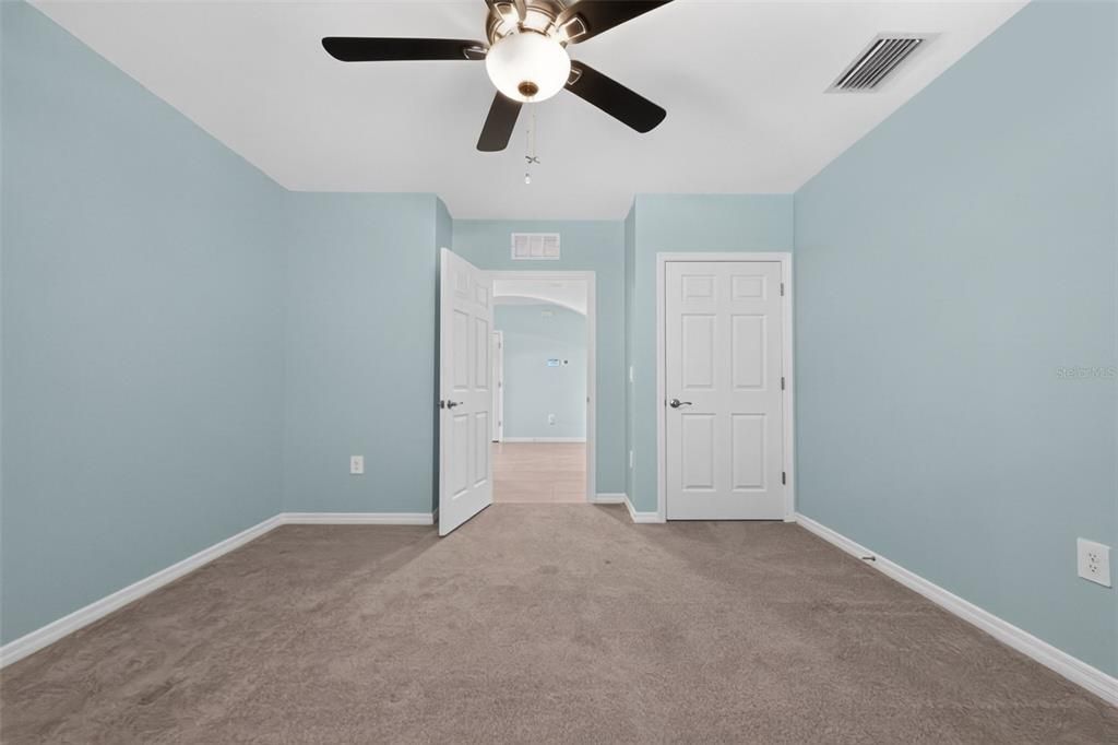 For Sale: $324,999 (4 beds, 2 baths, 1791 Square Feet)