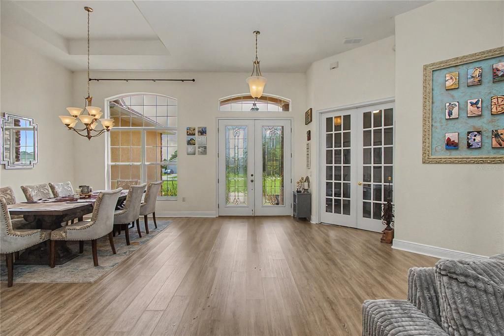 For Sale: $950,000 (4 beds, 2 baths, 2627 Square Feet)
