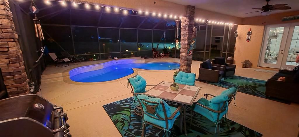 For Sale: $950,000 (4 beds, 2 baths, 2627 Square Feet)