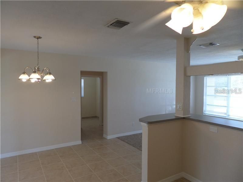 For Rent: $2,250 (3 beds, 1 baths, 1290 Square Feet)