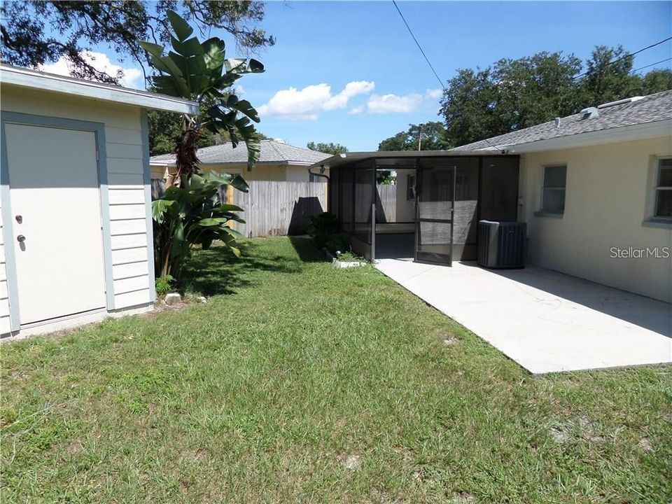 For Rent: $2,250 (3 beds, 1 baths, 1290 Square Feet)