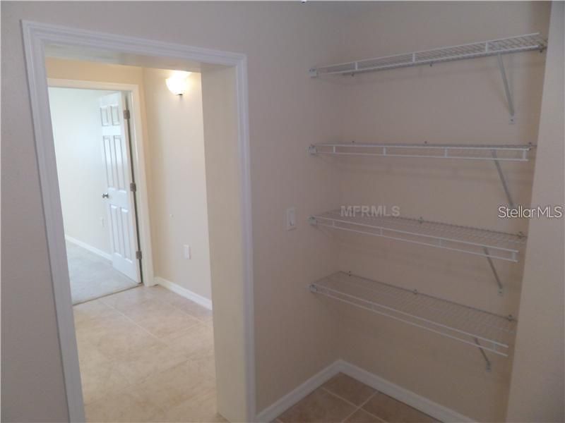For Rent: $2,250 (3 beds, 1 baths, 1290 Square Feet)