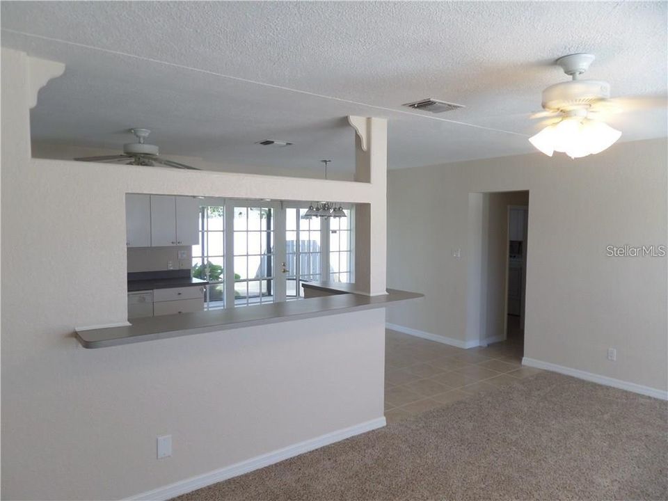 For Rent: $2,250 (3 beds, 1 baths, 1290 Square Feet)