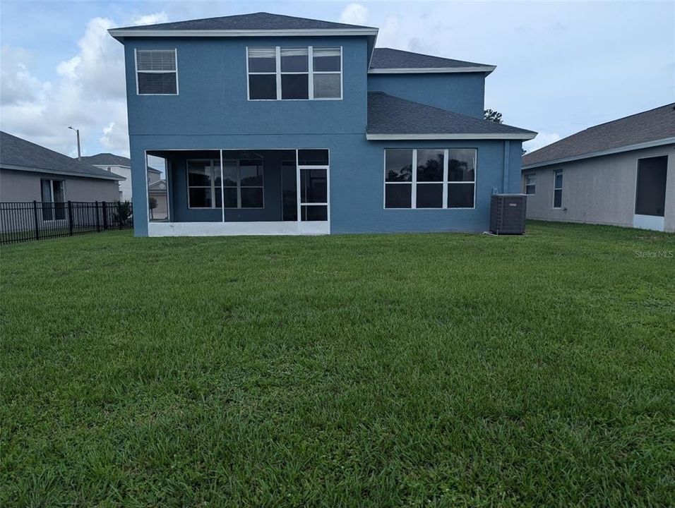 For Sale: $369,999 (4 beds, 3 baths, 2523 Square Feet)
