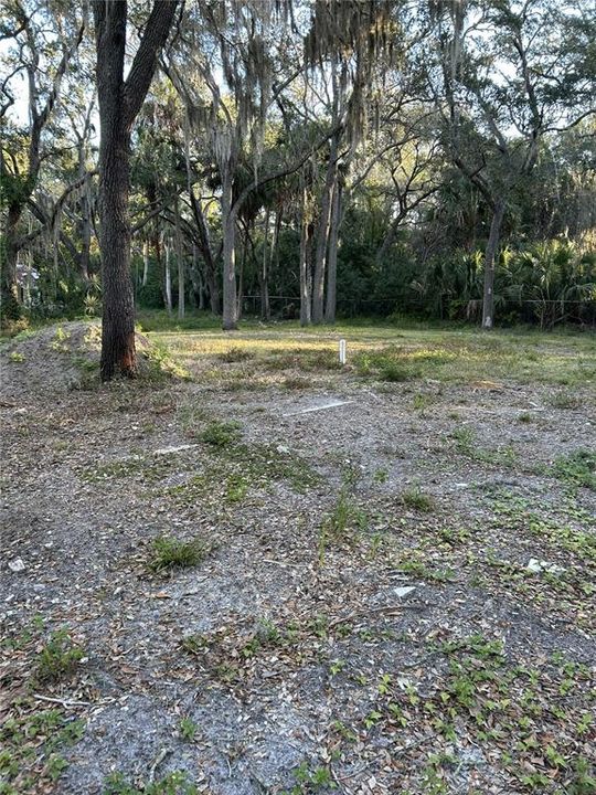 На продажу: $179,000 (1.65 acres)