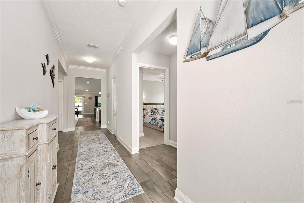En Venta: $474,900 (4 camas, 2 baños, 1856 Pies cuadrados)