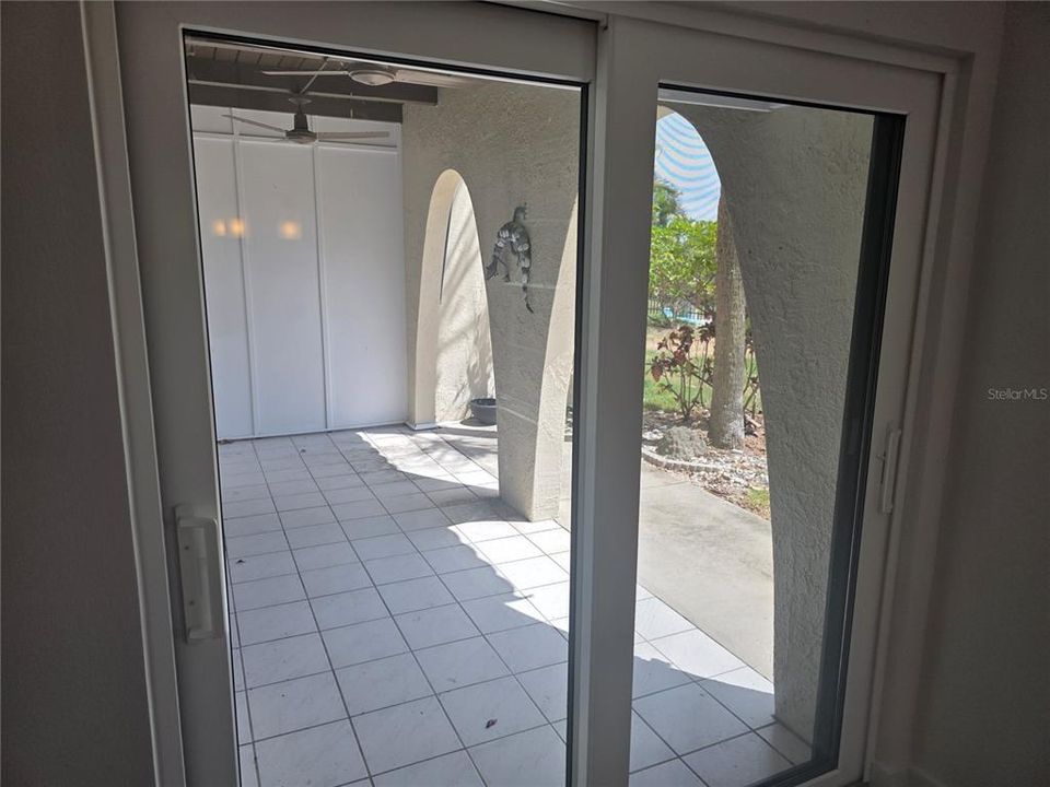 For Sale: $339,900 (2 beds, 2 baths, 1145 Square Feet)