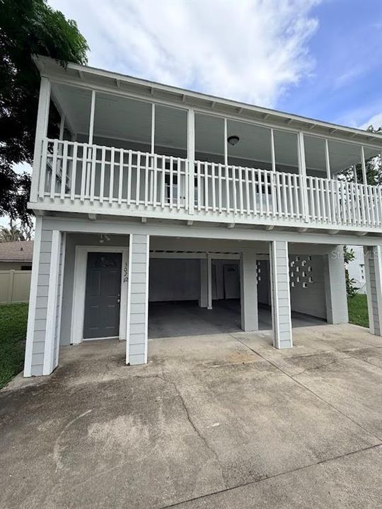 For Rent: $1,100 (1 beds, 1 baths, 720 Square Feet)