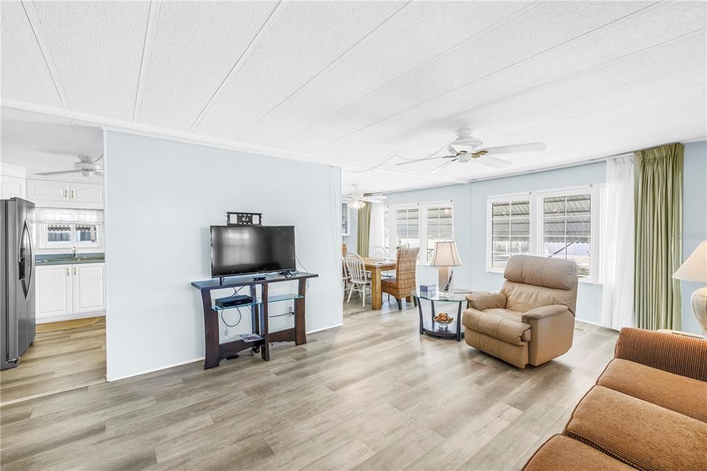 For Rent: $1,800 (2 beds, 2 baths, 1485 Square Feet)