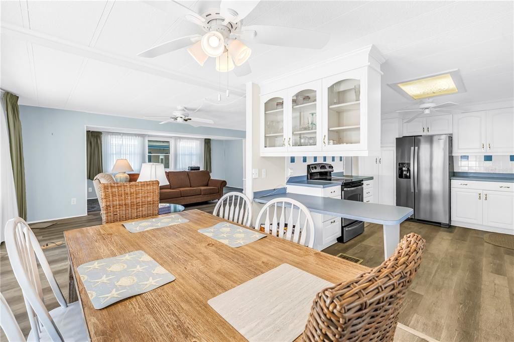 For Rent: $1,800 (2 beds, 2 baths, 1485 Square Feet)