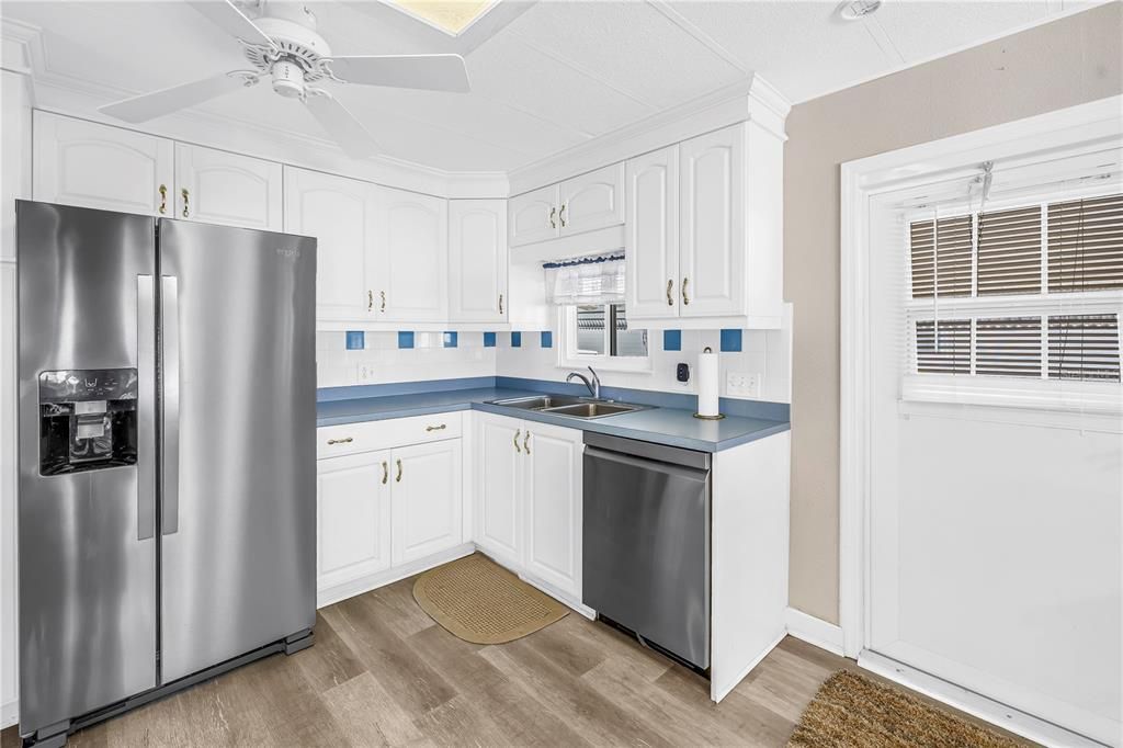 For Rent: $1,800 (2 beds, 2 baths, 1485 Square Feet)