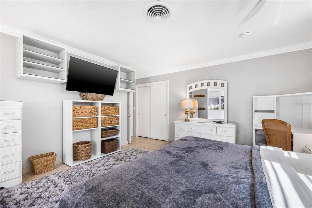 В аренду: $2,950 (1 спален, 1 ванн, 925 Квадратных фут)